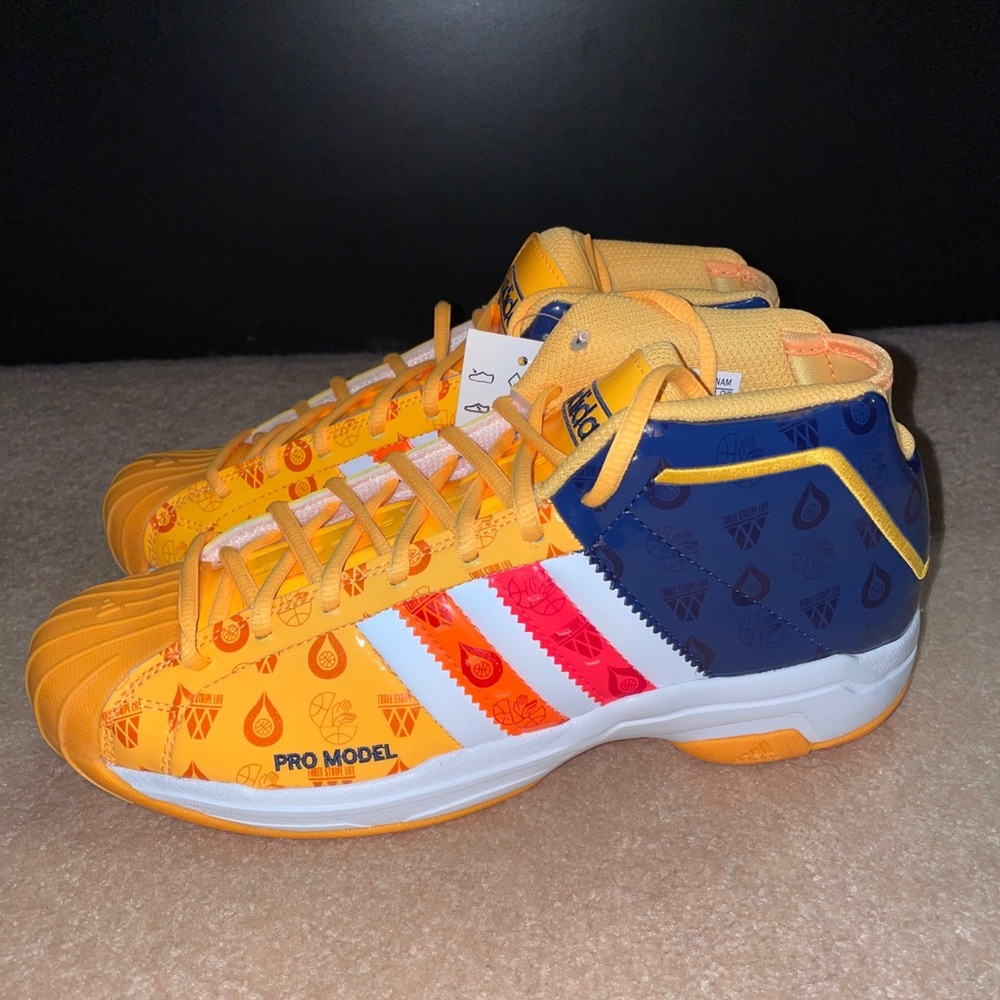 Adidas Pro Model 2G Basketball Sneakers, size 7.5
